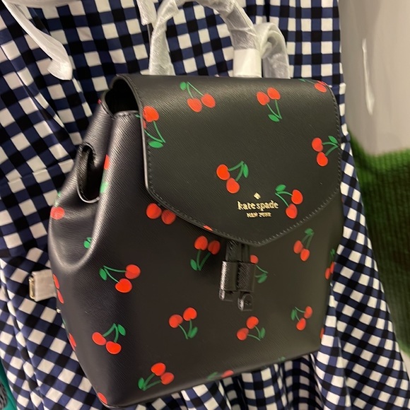 Kate Spade lizzie medium flap backpack
BLACK MULTI - Picture 2 of 16